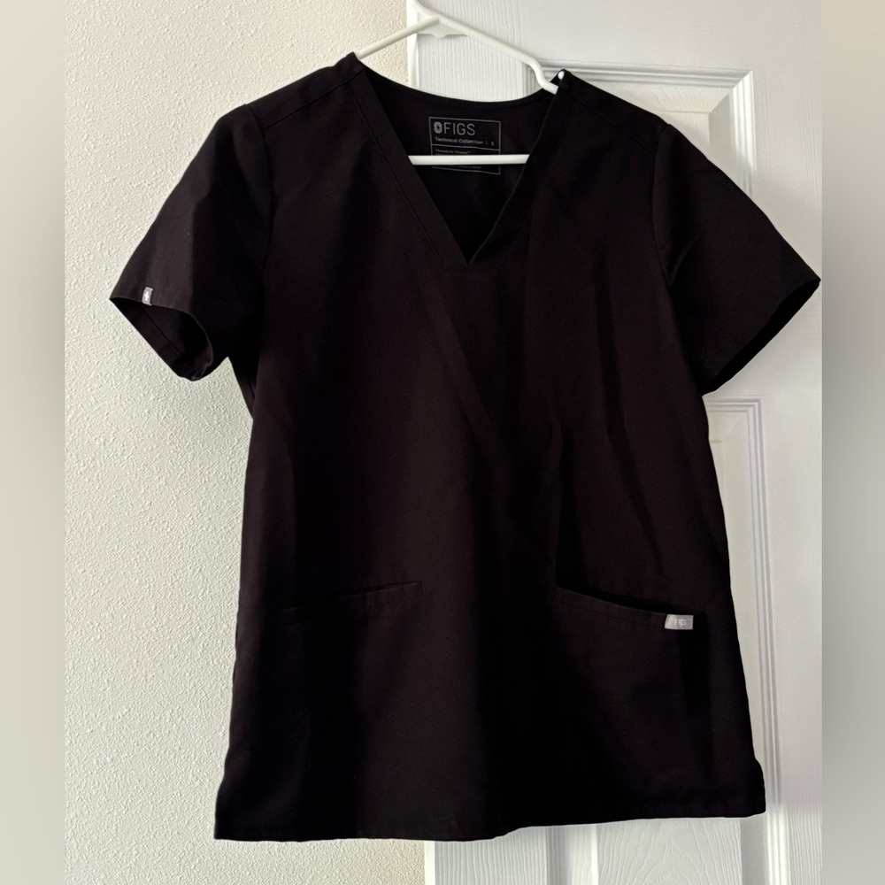 FIGS Technical Collection Scrub set